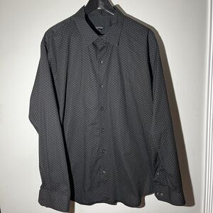 Van Heusen Shirt Mens 17-17.5 Button down Regular Fit Black Polka dot